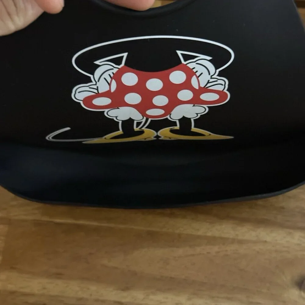 Disney Parks Baby Bib Minnie Mouse ONE SIZE Vacation Trip Official Merch NWT